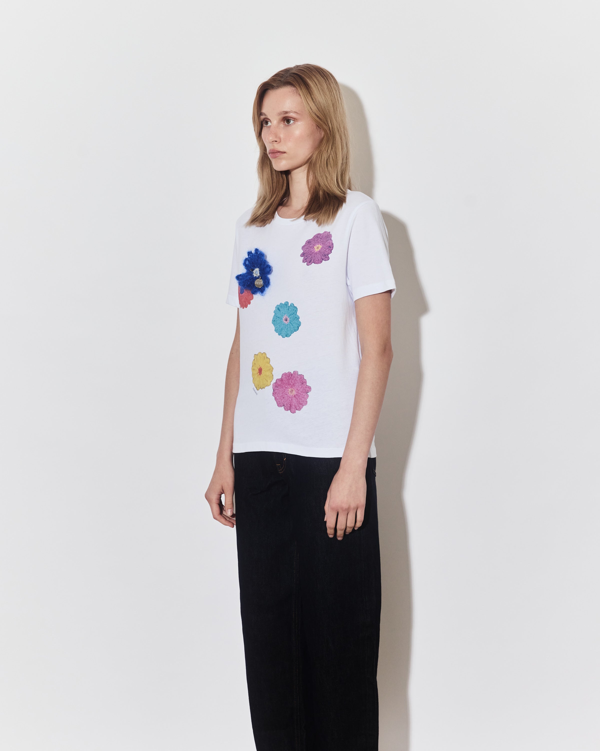Model with t-shirt with flower print