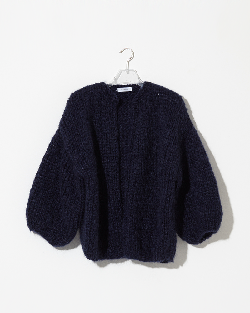 Oversized cardigan in navy blue.