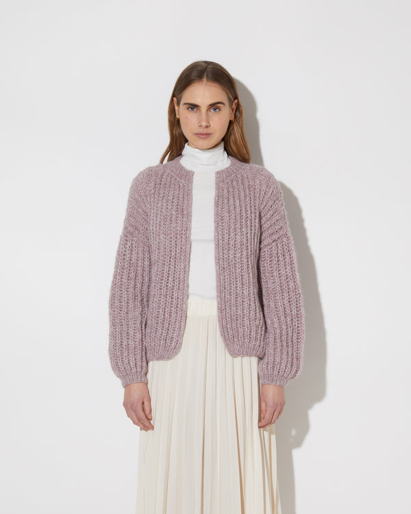 Frontal view of model wearing the new inAlpaca Brioche Cardigan in the color 'Rose ZQ11'