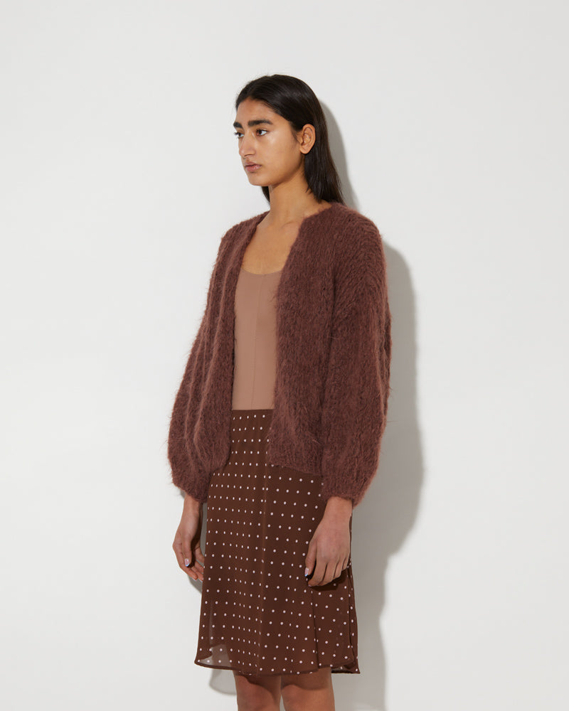 Maiami hand-knitted cardigan in marron. Made from Alpaca.