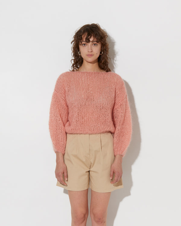 model wearing the spring mohair sweater in rosa. Shot from the front
