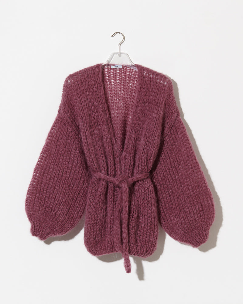 Long cardigan in the colour mauve.